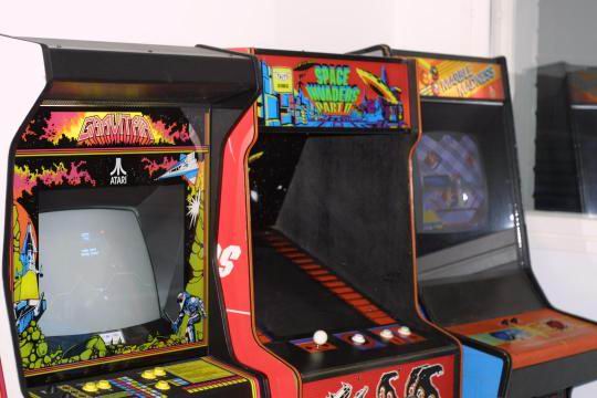 classic arcade games pacman play online
