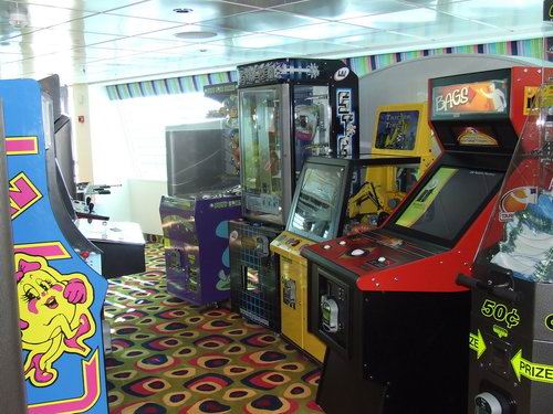 retro arcade games cabinetes